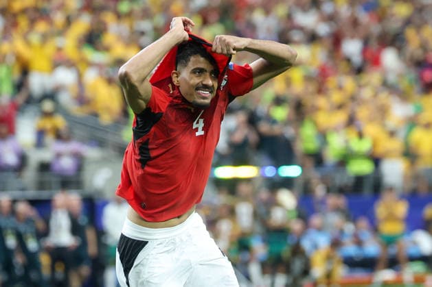 ARLINGTON, TX - JULY 03: Hossam Abdelmaguid 4 of Egypt starts to take his shirt off after winning the FIFA World Cup, WM, Weltmeisterschaft, Fussball 2026 Round of 32 match between Australia and Egypt on July 3, 2026, at Dallas Stadium in Dallas, Texas. (Photo by David Buono Icon Sportswire) SOCCER: JUL 03 FIFA World Cup 26 Round of 32 - Australia vs Egypt EDITORIAL USE ONLY Icon260703032