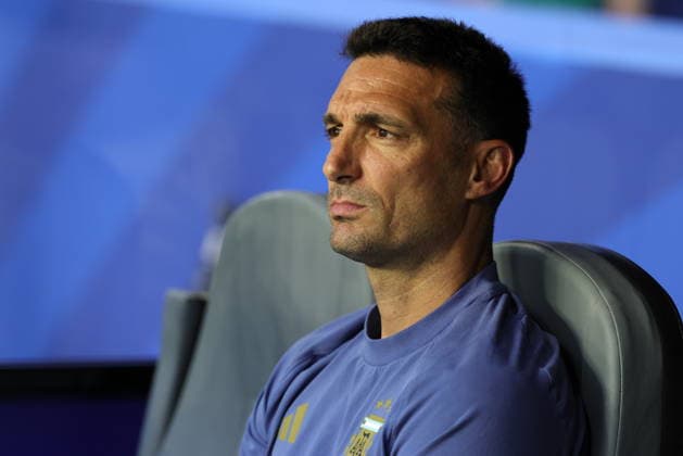 FIFA World Cup, WM, Weltmeisterschaft, Fussball 2026 - Round of 32 - Argentina vs Cape Verde Argentina s head coach Lionel Scaloni looks on ahead of the FIFA World Cup 2026 Round of 32 match Argentina against Cape Verde, in Miami, Florida, USA, 03 July 2026. MIAMI United States  Copyright: xCRISTOBALxHERRERA-ULASHKEVICHx