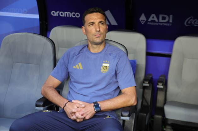 FIFA World Cup, WM, Weltmeisterschaft, Fussball 2026 - Round of 32 - Argentina vs Cape Verde Argentina s head coach Lionel Scaloni looks on ahead of the FIFA World Cup 2026 Round of 32 match Argentina against Cape Verde, in Miami, Florida, USA, 03 July 2026. MIAMI United States  Copyright: xCRISTOBALxHERRERA-ULASHKEVICHx
