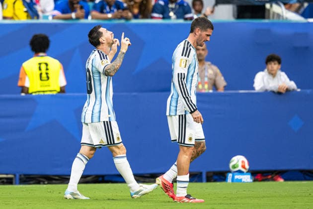 260704 Lionel Messi of Argentina celebrates after scoring 1-0 during the FIFA World Cup, WM, Weltmeisterschaft, Fussball 2026 round of 32 football match between Argentina and Cabo Verde on July 4, 2026 in Miami. Photo: Jon Olav Nesvold BILDBYRAN COP 217 JE0139 fotboll football soccer fotball vm fotbolls-vm fotball-vm fotbolls-vm 2026 fifa world cup 2026 sextondelsfinal round of 32 23 bbeng jubel *** July 4, 2026: Lionel Messi of Argentina celebrates after scoring 1-0 during the FIFA World Cup 2026 Round of 32 soccer match between Argentina and Cape Verde on July 4, 2026 in Miami. Photo by Jon Olav Nesvold. BILDBYRAN COP 217 JE0139 soccer football fotball World Cup soccer World Cup 2026 FIFA World Cup 2026 Round of 32 23 bbeng celebration  Copyright: JONxOLAVxNESVOLD BB260704JE041