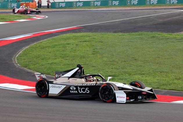 Mitch Evans (NZL) Jaguar, FIA Formel E Weltmeisterschaft Saison 12, Shanghai E- Prix, China, 04.07.2026, Shanghai International Circuit *** Mitch Evans (NZL) Jaguar, FIA Formula E World Championship Season 12, Shanghai E-Prix, China, July 4, 2026, Shanghai International Circuit