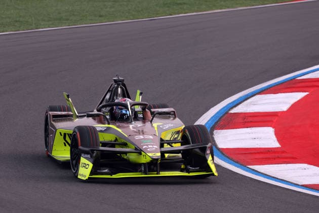 Dan Ticktum (GBR) Cupra- Kiro, FIA Formel E Weltmeisterschaft Saison 12, Shanghai E- Prix, China, 04.07.2026, Shanghai International Circuit *** Dan Ticktum (GBR) Cupra Kiro, FIA Formula E World Championship Season 12, Shanghai E-Prix, China, July 4, 2026, Shanghai International Circuit