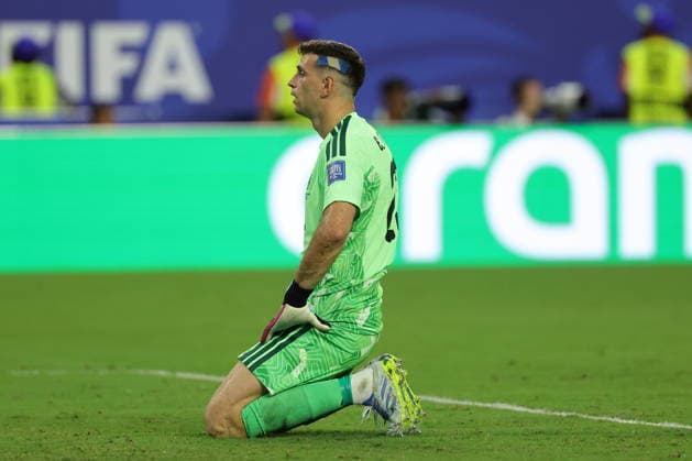 FIFA World Cup, WM, Weltmeisterschaft, Fussball 2026 - Round of 32 - Argentina vs Cape Verde Goalkeeper Emiliano Martinez of Argentina reacts after conceding the 2-2 goal during the FIFA World Cup 2026 Round of 32 match Argentina against Cape Verde, in Miami, Florida, USA, 03 July 2026. MIAMI United States  Copyright: xCRISTOBALxHERRERA-ULASHKEVICHx