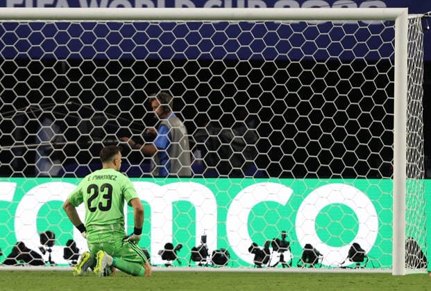 Emiliano MArtinez. Argentina vs Cabo Verde. 16 avos de Final Copa del Mundo 2026 *** Emiliano Martínez: Argentina vs. Cape Verde, Round of 16, 2026 World Cup Copyright: xxx