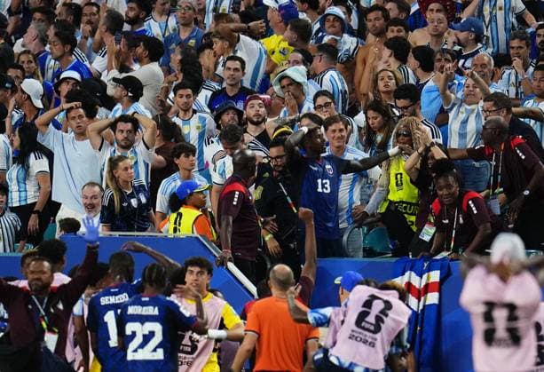Argentina v Cape Verde - FIFA World Cup, WM, Weltmeisterschaft, Fussball 2026 - Round of 32 FLORIDA, USA - JULY 03: Sidny Lopes Cabral of Cabo Verde celebrates after scoring his team s second goal during the 2026 FIFA World Cup Round of 32 match between Argentina and Cape Verde at the Hard Rock Stadium (Miami Stadium) in Miami Gardens, Florida, United States on July 03, 2026. Jose Hernandez Anadolu Florida United States. Editorial use only. Please get in touch for any other usage.  Copyright: x2026xAnadoluxJosexHernandezx