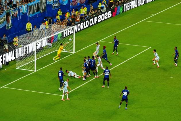 Cristian Romero of Argentina shoots and scores a header Argentina v Cape Verde, 2026 FIFA World Cup, WM, Weltmeisterschaft, Fussball Round of 32, Football, Miami Stadium, Miami, Florida, USA - 03 Jul 2026Miami Miami Stadium Florida (FL) United States of America  Copyright: xJavierxGarcia Shutterstockx 16975460ck
