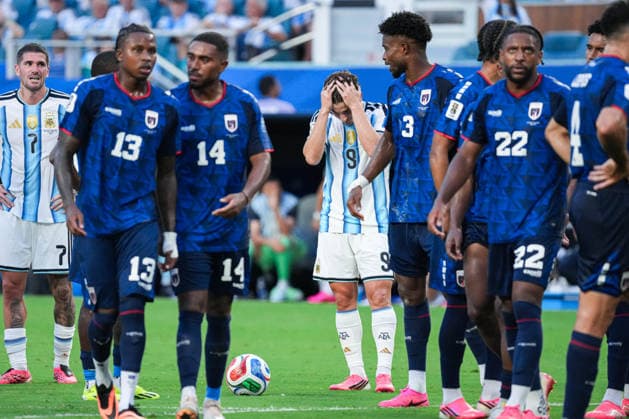 Julian Alvarez of Argentina reacts during a FIFA Men’s World Cup 2026 round of 32 football match between Argentina and Cape Verde at Miami Stadium, in Miami Gardens July 03 2026 (Photo by Alexandra Fechete SPP)  Copyright: xAlexandraxFechete SPPx Sportspressphoto_SPR184399