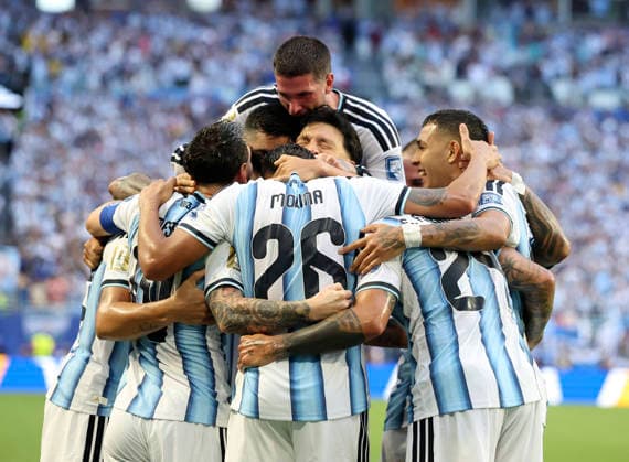 (260704) -- MIAMI, July 4, 2026 -- Players of Argentina celebrate a goal by Lionel Messi during the round of 32 match between Argentina and Cabo Verde at the 2026 FIFA World Cup, WM, Weltmeisterschaft, Fussball at Miami Stadium, Miami, the United States, July 3, 2026. ) (SP)U.S.-MIAMI-FOOTBALL-FIFA WORLD CUP-ROUND OF 32-ARGENTINA VS CABO VERDE ZhangxChen 