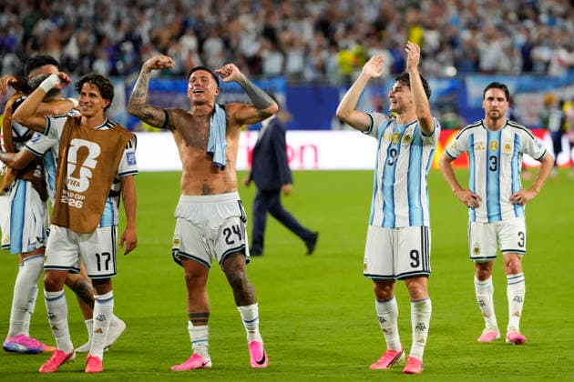 July 3, 2026, Miami Gardens, Florida, United States: Julian Alvarez of Argentina celebrates the victory during the FIFA World Cup, WM, Weltmeisterschaft, Fussball 2026 Round Of 32 match between Argentina and Cabo Verde at Miami Stadium on July 3, 2026 in Miami Gardens, United States. Argentina V Cabo Verde: Round Of 32 - FIFA World Cup 2026  - ZUMAa181 20260703_zaa_a181_094 Copyright: xJosexBretonx