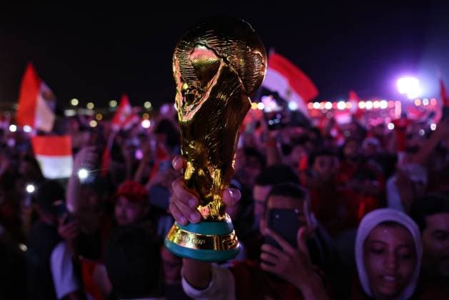 Egypt Fans Celebrate World Cup Victory Over Australia Cairo, EGYPT JULY 3, 2026: Egyptian fans celebrate at a fan zone in Egypt™s New Administrative Capital after the national team, Nationalteam defeated Australia in the FIFA World Cup, WM, Weltmeisterschaft, Fussball 2026 Round of 32. Cairo Egypt Copyright: x xMahmoudxAhmedxabdxelghanyx xJNAxPressx