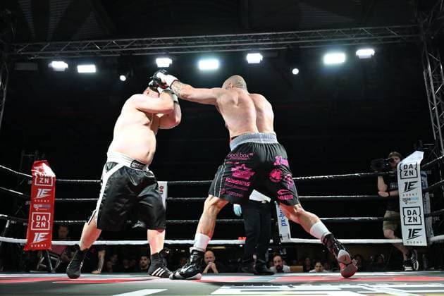 Boxkampf in der Eissporthalle am 03.07.2026 in Essen. ** NUR FÜR REDAKTIONELLE ZWECKE ** EDITORIAL USE ONLY **<p>Boxkampf in der Eissporthalle am 03.07.2026 in Essen. Boxkampf zwischen Patrick Korte (rechts im Foto) und Eugen Buchmüller. Deutschland NRW Essen Copyright: AndreasxBuck *** Boxing match at the Eissporthalle on July 3, 2026, in Essen ** FOR EDITORIAL USE ONLY ** EDITORIAL USE ONLY ** p Boxing match at the Ice Rink on July 3, 2026, in Essen Boxing match between Patrick Korte (on the right in the photo) and Eugen Buchmüller Germany NRW Essen Copyright AndreasxBuck Copyright: AndreasxBuck doc86kbad3m6zoi2ddj103b ,EDITORIAL USE ONLY