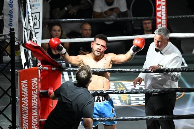 Boxkampf in der Eissporthalle am 03.07.2026 in Essen. ** NUR FÜR REDAKTIONELLE ZWECKE ** EDITORIAL USE ONLY **<p>Boxkampf in der Eissporthalle am 03.07.2026 in Essen. Boxer Temur Mamoyan Deutschland NRW Essen Copyright: AndreasxBuck *** Boxing match at the Eissporthalle on July 3, 2026, in Essen ** FOR EDITORIAL USE ONLY ** EDITORIAL USE ONLY ** p Boxing match at the Ice Rink on July 3, 2026, in Essen Boxer Temur Mamoyan Germany NRW Essen Copyright AndreasxBuck Copyright: AndreasxBuck doc86kba9kleo01b8bftlqx ,EDITORIAL USE ONLY