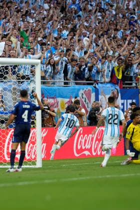 July 3, 2026, Miami Gardens, Florida, USA: Forward Lionel Messi (10) of Argentina celebrates after scoring a goal in the first half of the World Cup Round of 32 match between Argentina and Cape Verde at Miami Stadium. Argentina defeated Cape Verde 3-2. Miami Gardens USA - ZUMAd212 20260703_zsp_d212_034 Copyright: xRichardxDolex