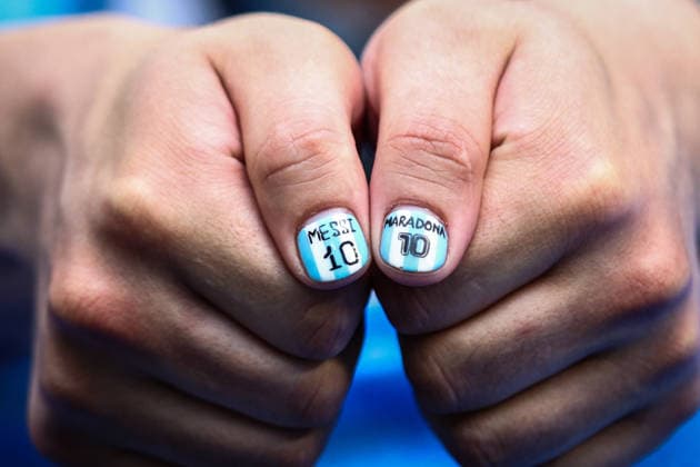 FIFA World Cup, WM, Weltmeisterschaft, Fussball 2026: Argentina v Cape Verde MIAMI, USA - 3rd July 2026: An Argentina fan with Messi and Maradona painted on their nails is seen during the FIFA World Cup 2026 Round of 32 match between Argentina and Cape Verde at Miami Stadium Miami Miami Stadium United States of America Copyright: xCraigxMercerx xPeakxActionxPhotosx