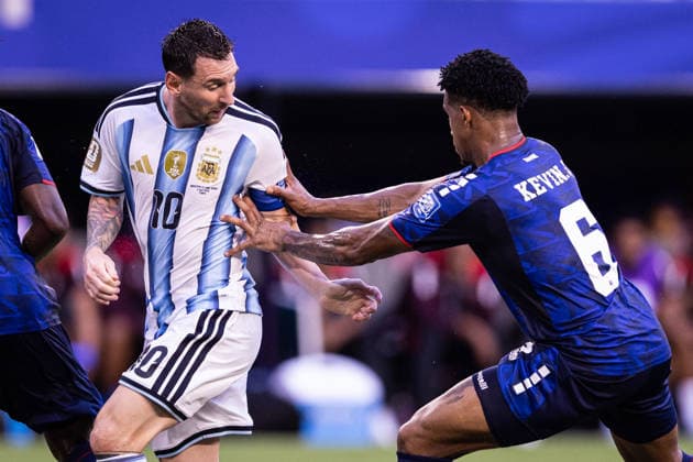 Sport Themen der Woche KW27 Argentina v Cabo Verde: round of 32 - FIFA World Cup, WM, Weltmeisterschaft, Fussball 2026 MIAMI, FL - JULY 3: Lionel Messi 10 of Argentina in action during the FIFA World Cup 2026 round of 32 match between Argentina and Cabo Verde at Miami Stadium on July 3, 2026 in Miami, USA. (Photo by Victor Monteiro PxImages) Miami Miami Stadium FL USA Copyright: xVictorxMonteirox