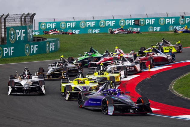 2026 FORMULA E SHANGHAI ePRIX 94 WEHRLEIN Pascal (ger), Porsche Formula E Team, Porsche 99X Electric, action during the Shanghai ePrix, 12th and 13th round of the 2025-26 ABB FIA Formula E World Championship, WM, Weltmeisterschaft on the Shanghai International Circuit from July 3 to 5, 2026 in Shanghai, China - ShanghaiChina  Copyright: xJULIENxDELFOSSEx
