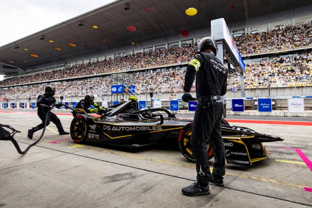 2026 FORMULA E SHANGHAI ePRIX 07 GUNTHER Maximilian (ger), DS Penske, DS E-Tense FE25, pit boost, ambiance during the Shanghai ePrix, 12th and 13th round of the 2025-26 ABB FIA Formula E World Championship, WM, Weltmeisterschaft on the Shanghai International Circuit from July 3 to 5, 2026 in Shanghai, China - ShanghaiChina  Copyright: xJULIENxDELFOSSEx