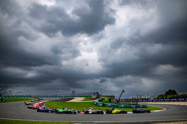 2026 FORMULA E SHANGHAI ePRIX 94 WEHRLEIN Pascal (ger), Porsche Formula E Team, Porsche 99X Electric, 27 DENNIS Jake (gbr), Andretti Formula E, Porsche 99X Electric, action during the Shanghai ePrix, 12th and 13th round of the 2025-26 ABB FIA Formula E World Championship, WM, Weltmeisterschaft on the Shanghai International Circuit from July 3 to 5, 2026 in Shanghai, China - ShanghaiChina  Copyright: xJULIENxDELFOSSEx