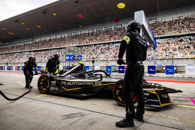 2026 FORMULA E SHANGHAI ePRIX 07 GUNTHER Maximilian (ger), DS Penske, DS E-Tense FE25, pit boost, ambiance during the Shanghai ePrix, 12th and 13th round of the 2025-26 ABB FIA Formula E World Championship, WM, Weltmeisterschaft on the Shanghai International Circuit from July 3 to 5, 2026 in Shanghai, China - ShanghaiChina  Copyright: xJULIENxDELFOSSEx