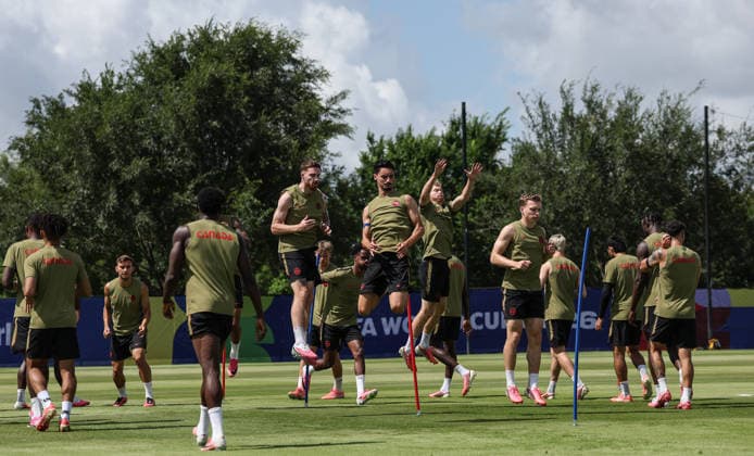 (260704) -- HOUSTON, July 4, 2026 -- Players of Canada attend a training session ahead of the round of 16 match between Canada and Morocco at the 2026 FIFA World Cup, WM, Weltmeisterschaft, Fussball in Houston, the United States, July 3, 2026. ) (SP)U.S.-HOUSTON-FOOTBALL-FIFA WORLD CUP-TRAINING-CANADA LixMing 