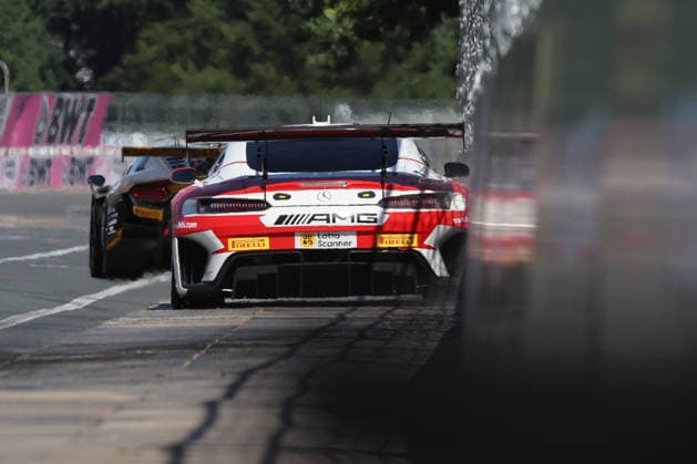 Nürnberg, Deutschland 03. - 05. Juli 2026: DTM - 2026 - Norisring - Samstag Qualifying Im Bild: Tom Kalender (GER 84) berührt die Wand Wall of Shame Norisring Bayern *** Nuremberg, Germany, July 3–5, 2026, DTM 2026, Norisring, Saturday Qualifying. Pictured: Tom Kalender (GER 84) hits the Wall of Shame at the Norisring in Bavaria. Copyright: xFotostandx xFabianxWernerx