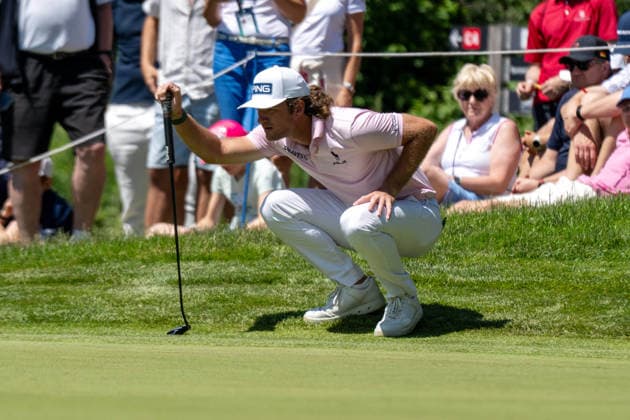Freddy Schott (GER) beim lesen der Puttinglinie. xettx, Deutschland, Muenchen, 04.07.2026, Golf, 37. BMW International Open, 2026, Round 3, DP World Tour, Golfclub Muenchen Eichenried *** Freddy Schott (GER) reading the putting line xettx, Germany, Munich, July 4, 2026, Golf, 37th BMW International Open, 2026, Round 3, DP World Tour, Golfclub München Eichenried