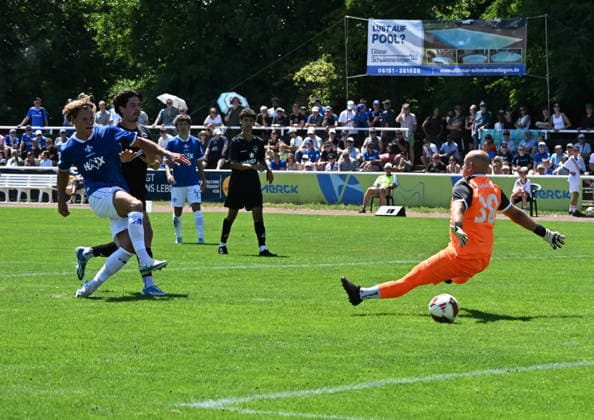 04.07.2026, xsltx, Fussball Testspiel, SG Arheilgen - SV Darmstadt 98 v.l. Fynn-Luca Lakenmacher (SV Darmstadt 98) trifft zum 4:0 für Darmstadt (DFL DFB REGULATIONS PROHIBIT ANY USE OF PHOTOGRAPHS as IMAGE SEQUENCES and or QUASI-VIDEO) *** July 4, 2026, xsltx, soccer friendly match, SG Arheilgen vs. SV Darmstadt 98, Fynn Luca Lakenmacher scores to make it 4–0 for Darmstadt. DFL and DFB regulations prohibit any use of photographs as image sequences and or quasi-video.