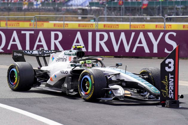 FORMULA ONE BRITISH GRAND PRIX 2026 Lando Norris 1 (GBR) McLaren in parc ferme after the Sprint Race during the Formula 1 Pirelli British Grand Prix 2026, 9th round of the 2026 Formula 1 World Championship, WM, Weltmeisterschaft from 3rd - 5th July, 2026 at the Silverstone Circuit, Silverstone, England. Credit: Robbie Hoad Every Second Media Editorial use only. All images are copyright Every Second Media Limited. No images may be reproduced without prior permission. Copyright: xIMAGO EveryxSecondxMediax ESM-2060-0283 RobbiexHoadx xEveryxSecondxMediax