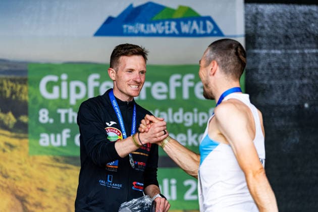 04.07.2026, GER, Volkslauf Crosslauf, Maenner Frauen, Saion 2026, 23. Schneekopflauf 2. Schneekopfwanderung Scheekopflauf - Das ist der Gipfel von 711Hm auf 978Hm Daniel Claus (SV Sömmerda) Marcel Krieghoff (SC Impuls Erfurt e.V.) Unter dem Motto Scheekopflauf - Das ist der Gipfel von 711Hm auf 978Hm konnten die Teilnehmer zwischen der 12,7km 22.2km langen Laufstrecke wählen. Zum zweiten mal stand auch die 11km Wanderstrecke zur Auswahl. 98528 Suhl Schneekopf Neue Gehlberger Hü Thüringen Deutschland *** July 4, 2026, GER, Fun Run Cross-Country Run, Men Women, 2026 Season, 23 Schneekopf Run 2 Schneekopf Hike Schneekopf Run: That’s the Summit—from 711 Hm to 978 Hm Daniel Claus, SV Sömmerda; Marcel Krieghoff, SC Impuls Erfurt e.V. Under the motto Schneekopf Run: That’s the Summit—from 711 Hm to 978Hm, participants could choose between the 12.7km and 22.2km running routes. For the second time, the 11km hiking route was also available. 98528 Suhl, Schneekopf, Neue Gehlberger Hü, Thuringia, Germany