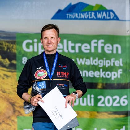 04.07.2026, GER, Volkslauf Crosslauf, Maenner Frauen, Saion 2026, 23. Schneekopflauf 2. Schneekopfwanderung Scheekopflauf - Das ist der Gipfel von 711Hm auf 978Hm Marcel Krieghoff (SC Impuls Erfurt e.V.) Unter dem Motto Scheekopflauf - Das ist der Gipfel von 711Hm auf 978Hm konnten die Teilnehmer zwischen der 12,7km 22.2km langen Laufstrecke wählen. Zum zweiten mal stand auch die 11km Wanderstrecke zur Auswahl. 98528 Suhl Schneekopf Neue Gehlberger Hü Thüringen Deutschland *** July 4, 2026, GER, Fun Run Cross-Country Run, Men Women, 2026 Season, 23 Schneekopf Run 2 Schneekopf Hike Schneekopf Run: That’s the Summit—from 711 Hm to 978 Hm Marcel Krieghoff, SC Impuls Erfurt e.V. Under the motto Schneekopf Run: That’s the Summit—from 711 Hm to 978 Hm, participants choose between the 12.7 km and 22 km running routes. For the second time, the 11 km hiking route was also available. 98528 Suhl, Schneekopf, Neue Gehlberger Hü, Thuringia, Germany