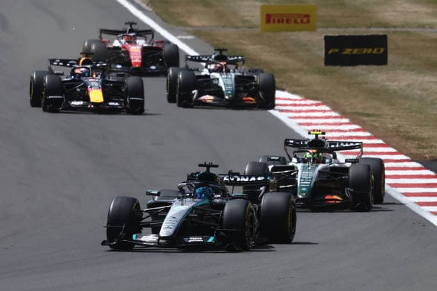 F1 British Grand Prix 2026 Sprint George Russell of Mercedes and Lando Norris of McLaren during Sprint ahead of the Formula 1 British Grand Prix at Silverstone Circuit in Northampton, Great Britain on July 4, 2026. Northampton United Kingdom  Copyright: xJakubxPorzyckix originalFilename:porzycki-f1britis260704_npGAM.jpg