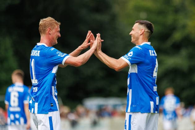 Torjubel 0:5 Torschütze Emil Frost Holten (Rostock) mit rechts Kenan Fatkic (Rostock) ; GER, FSV Kühlungsborn vs. FC Hansa Rostock, Fußball, Männer, 3. Liga, Testspiel, Spielzeit 2026 2027, 04.07.2026 Kühlungsborn Sportplatz Mecklenburg - Vorpommern Deutschland *** Goal celebration 0 5 Goal scorer Emil Frost, Holten, Rostock, with his right foot; Kenan Fatkic, Rostock, GER; FSV Kühlungsborn vs. FC Hansa Rostock, Soccer, Men, 3rd Division, Friendly Match, 2026–2027 Season, July 4, 2026, Kühlungsborn Sports Field, Mecklenburg-Western Pomerania, Germany