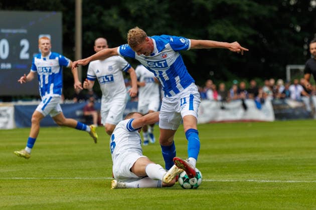 Emil Frost Holten (Rostock) ; GER, FSV Kühlungsborn vs. FC Hansa Rostock, Fußball, Männer, 3. Liga, Testspiel, Spielzeit 2026 2027, 04.07.2026 Kühlungsborn Sportplatz Mecklenburg - Vorpommern Deutschland *** Emil Frost Holten Rostock GER, FSV Kühlungsborn vs. FC Hansa Rostock, Soccer, Men, 3rd Division, Friendly Match, 2026–2027 Season, April 7, 2026, Kühlungsborn Sports Field, Mecklenburg-Western Pomerania, Germany
