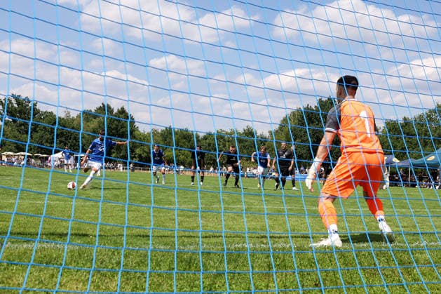 2026.07.04 xjfax Testspiel anlässlich des 150-jährigen Vereinsjubiläums der SG Arheilgen, SG Arheilgen - SV Darmstadt 98 v.l., Ibrahim El Kadiri (SV Darmstadt 98) schiesst er Elfmeter das Tor zum 0:12 (DFL DFB REGULATIONS PROHIBIT ANY USE OF PHOTOGRAPHS as IMAGE SEQUENCES and or QUASI-VIDEO) *** July 4, 2026 xjfax Friendly match in celebration of SG Arheilgen’s 150th anniversary, SG Arheilgen vs. SV Darmstadt 98 (from left), Ibrahim El Kadiri of SV Darmstadt 98 scores a penalty kick to make it 0–12. DFL and DFB regulations prohibit any use of photographs as image sequences and or quasi-video. Copyright: HMBxMedia JoaquimxFerreira