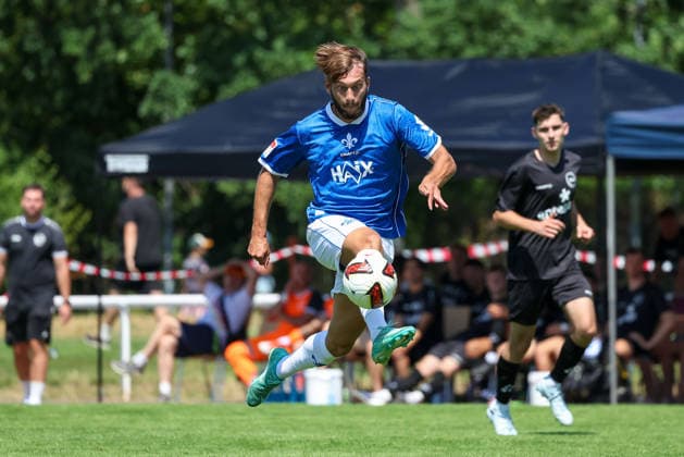 2026.07.04 xjfax Testspiel anlässlich des 150-jährigen Vereinsjubiläums der SG Arheilgen, SG Arheilgen - SV Darmstadt 98 v.l., Kilian Julian Corredor (SV Darmstadt 98) in aktion, in action, (DFL DFB REGULATIONS PROHIBIT ANY USE OF PHOTOGRAPHS as IMAGE SEQUENCES and or QUASI-VIDEO) *** July 4, 2026 xjfax Friendly match in celebration of SG Arheilgen’s 150th anniversary, SG Arheilgen vs. SV Darmstadt 98 (from left), Kilian Julian Corredor of SV Darmstadt 98 in action, DFL and DFB regulations prohibit any use of photographs as image sequences and or quasi-video Copyright: HMBxMedia JoaquimxFerreira