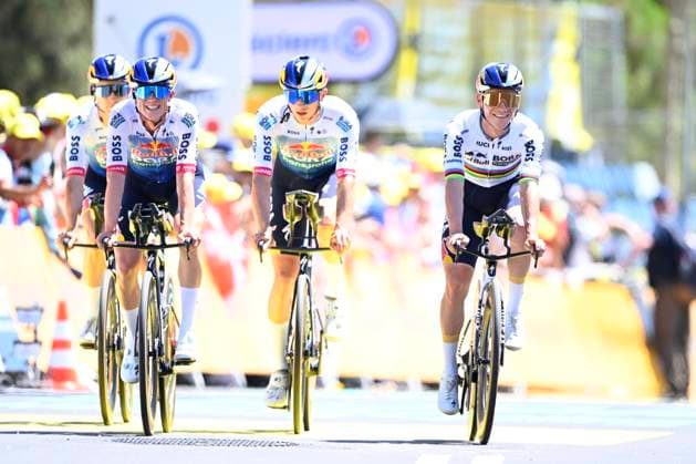 Tour de France 2026 Stage 1 BARCELONA, SPAIN - JULY 04 : Evenepoel Remco (BEL) of Red Bull BORA Hansgrohe before the start of the race during stage 1 of the 113rd edition of Tour de France an UCI World Tour 2.UWT Team Time Trial stage for Men Elite of 19 km with start in Barcelona and finish in Barcelona on July 4, 2026 in Barcelona, Spain, 04 07 2026 Barcelona Spain  Copyright: xTomasxSiskx