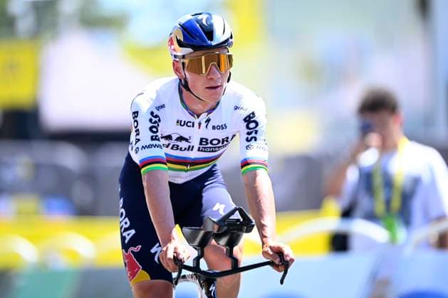 Tour de France 2026 Stage 1 BARCELONA, SPAIN - JULY 04 : Evenepoel Remco (BEL) of Red Bull BORA Hansgrohe before the start of the race during stage 1 of the 113rd edition of Tour de France an UCI World Tour 2.UWT Team Time Trial stage for Men Elite of 19 km with start in Barcelona and finish in Barcelona on July 4, 2026 in Barcelona, Spain, 04 07 2026 Barcelona Spain  Copyright: xTomasxSiskx