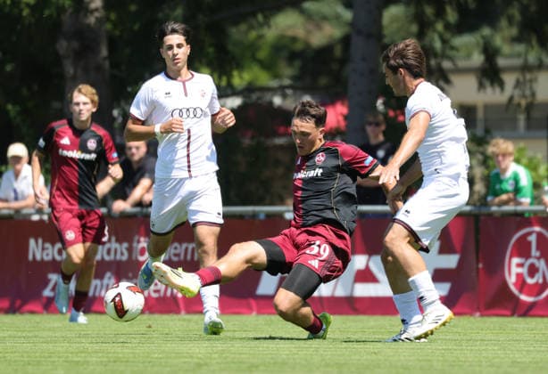 04.07.2026 - Fussball Amateurfussball - Saison 2026 2027 - Testspiel Freundschaftsspiel Vorbereitungsspiel : 1. FC Nürnberg II U23 FCN Club - FC Ingolstadt II - DaMa - xdaxmax - Joel Skowronek (39, 1. FC Nürnberg FCN II ) mit Torschuss *** July 4, 2026 Soccer Amateur Soccer 2026–2027 Season Exhibition Match Friendly Match Preseason Match 1. FC Nürnberg II U23 FCN Club FC Ingolstadt II DaMa xdaxmax Joel Skowronek 39, 1 FC Nuremberg FCN II with a shot on goal