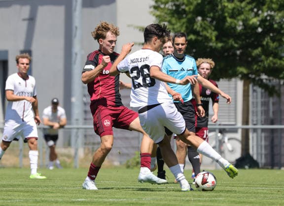 04.07.2026 - Fussball Amateurfussball - Saison 2026 2027 - Testspiel Freundschaftsspiel Vorbereitungsspiel : 1. FC Nürnberg II U23 FCN Club - FC Ingolstadt II - DaMa - xdaxmax - Ben Hagmeyer (8, 1. FC Nürnberg FCN II ) Ioannis Petkos (28, FC Ingolstadt 2 ) *** July 4, 2026 Soccer Amateur Soccer 2026–2027 Season Exhibition Match Friendly Match Preseason Match 1. FC Nürnberg II U23 FCN Club FC Ingolstadt II DaMa xdaxmax Ben Hagmeyer 8, 1 FC Nuremberg FCN II Ioannis Petkos 28, FC Ingolstadt 2
