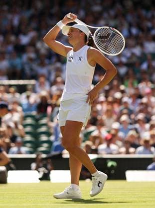 Iga Swiatek during her third round match Wimbledon Tennis Championships, Day 6, The All England Lawn Tennis and Croquet Club, London, UK - 04 Jul 2026London The All England Lawn Tennis and United Kingdom  Copyright: xEllaxLing Shutterstockx 16975552bc