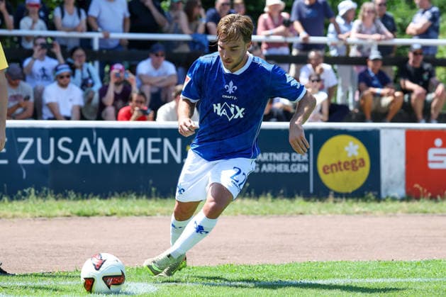 2026.07.04 xjfax Testspiel anlässlich des 150-jährigen Vereinsjubiläums der SG Arheilgen, SG Arheilgen - SV Darmstadt 98 v.l., Lars Kehl (SV Darmstadt 98) in aktion, in action, (DFL DFB REGULATIONS PROHIBIT ANY USE OF PHOTOGRAPHS as IMAGE SEQUENCES and or QUASI-VIDEO) *** July 4, 2026 xjfax Friendly match in celebration of SG Arheilgen’s 150th anniversary, SG Arheilgen vs. SV Darmstadt 98 (from left), Lars Kehl of SV Darmstadt 98 in action, DFL and DFB regulations prohibit any use of photographs as image sequences and or quasi-video Copyright: HMBxMedia JoaquimxFerreira