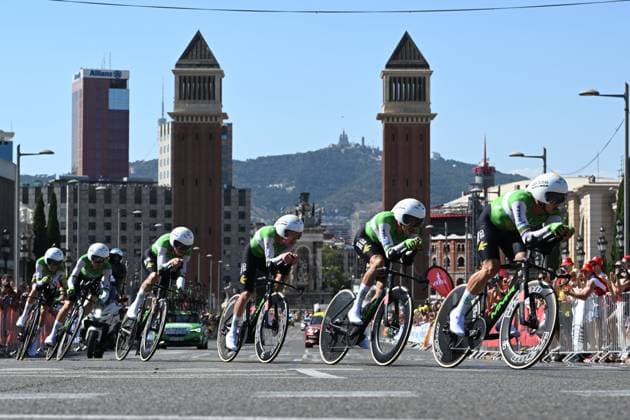Tour de France 2026 Stage 1 BARCELONA, SPAIN - JULY 04 : Team Caja Rural - Seguros RGA in action during stage 1 of the 113rd edition of Tour de France an UCI World Tour 2.UWT Team Time Trial stage for Men Elite of 19 km with start in Barcelona and finish in Barcelona on July 4, 2026 in Barcelona, Spain, 04 07 2026 Barcelona Spain  Copyright: xSzymonxGruchalskix