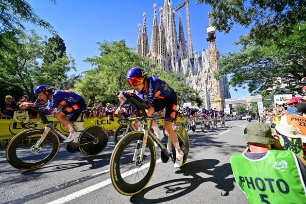 Team Picnic PostNL riders pictured in action during the first stage of the 2026 Tour de France cycling race, a team time trial of 19km with start and finish in Barcelona, Spain, Saturday 04 July 2026. The 113th edition of the Tour de France starts on Saturday 4 July in Barcelona, Spain, and will finish in Paris, France on the 26th of July. POOLxPETExGODING  x180357614x