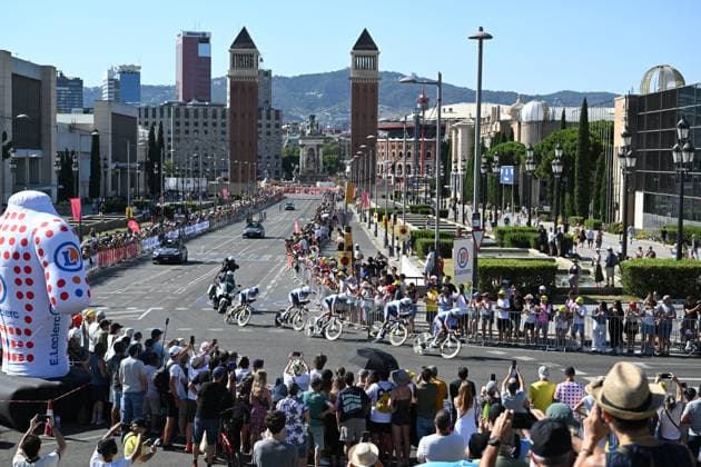 Tour de France 2026 Stage 1 BARCELONA, SPAIN - JULY 04 : Pinarello Q36.5 Pro Cycling Team in action during stage 1 of the 113rd edition of Tour de France an UCI World Tour 2.UWT Team Time Trial stage for Men Elite of 19 km with start in Barcelona and finish in Barcelona on July 4, 2026 in Barcelona, Spain, 04 07 2026 Barcelona Spain  Copyright: xSzymonxGruchalskix