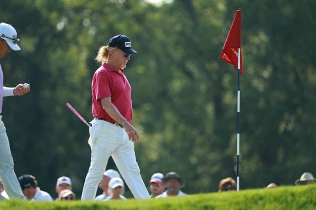 U.S. Senior Open Championship 2026 COLUMBUS, OHIO - JULY 4: Miguel Angel JimÃ nez of Spain walks on the 4th green during the third round of the U.S. Senior Open Championship 2026 at Scioto Country Club in Columbus, Ohio, USA Friday, July 4, 2026. Columbus Ohio United States  Copyright: xJorgexLemusx originalFilename:lemus-ussenior260704_npHxe.jpg