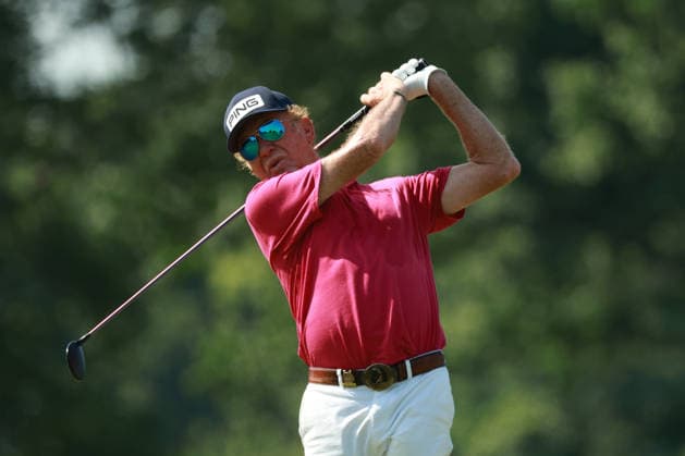 U.S. Senior Open Championship 2026 COLUMBUS, OHIO - JULY 4: Miguel Angel JimÃ nez of Spain plays his tee shot on the 7th hole during the third round of the U.S. Senior Open Championship 2026 at Scioto Country Club in Columbus, Ohio, USA Friday, July 4, 2026. Columbus Ohio United States  Copyright: xJorgexLemusx originalFilename:lemus-ussenior260704_npI8d.jpg