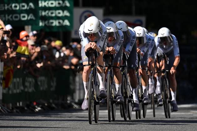 Tour de France 2026 Stage 1 BARCELONA, SPAIN - JULY 04 : Pinarello Q36.5 Pro Cycling Team in action during stage 1 of the 113rd edition of Tour de France an UCI World Tour 2.UWT Team Time Trial stage for Men Elite of 19 km with start in Barcelona and finish in Barcelona on July 4, 2026 in Barcelona, Spain, 04 07 2026 Barcelona Spain  Copyright: xPetexGodingx