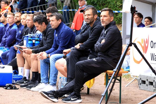 DEU, DFL, 2. FBL, Frohnauer SC vs Hertha BSC, 04.07.2026, Frohnau, Berlin, DEU, DFL, 2. FBL, Frohnauer SC vs Hertha BSC, Hertha-Trainerbank, Cheftrainer Stefan Leitl (Hertha BSC Berlin), Co-Trainer Andre Mijatovic (Hertha BSC Berlin), Benjamin Weber (Sportdirektor, Hertha BSC Berlin) DFL - regulations prohibit any use of Photographs as image sequences and or quasi-video *** GER, DFL, 2nd FBL, Frohnauer SC vs. Hertha BSC, July 4, 2026, Frohnau, Berlin, GER, DFL, 2nd Bundesliga, Frohnauer SC vs. Hertha BSC, Hertha bench: Head Coach Stefan Leitl (Hertha BSC Berlin), Assistant Coach Andre Mijatovic (Hertha BSC Berlin), Benjamin Weber, Sporting Director (Hertha BSC Berlin). DFL regulations prohibit any use of photographs as image sequences and or quasi-video. nordphotoxGmbHx xEngler nph00076