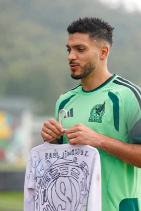 FIFA World Cup, WM, Weltmeisterschaft, Fussball 2026 - Mexico training session Mexico s Raul Jimenez during a training session held in Mexico City, Mexico, 04 July 2026. Mexico will face England in their FIFA World Cup 2026 Round of 16 match on 06 July 2026. Mexico City Mexico  Copyright: xSASHENKAxGUTIERREZx