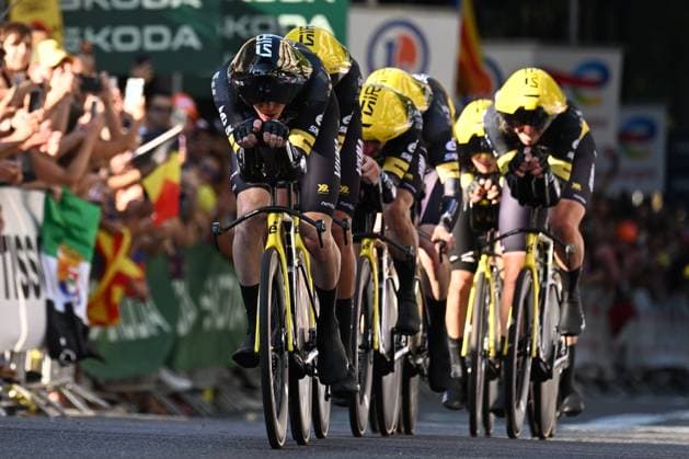 Team Visma-Lease a Bike riders pictured in action during the first stage of the 2026 Tour de France cycling race, a team time trial of 19km with start and finish in Barcelona, Spain, Saturday 04 July 2026. The 113th edition of the Tour de France starts on Saturday 4 July in Barcelona, Spain, and will finish in Paris, France on the 26th of July. POOLxPETExGODING  x180369279x